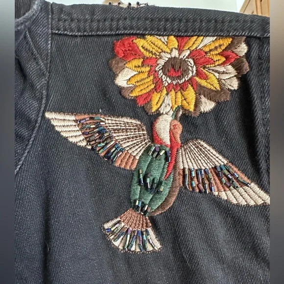 Unique Botanical Floral & Hummingbird Embroidered Black Denim Jacket M - Picture 3 of 16